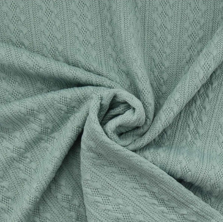 Ensemble Prénom Brodé en tissu maille de coton façon tricot jacquard Turban pompon + moufles + chaussons brodé assortis